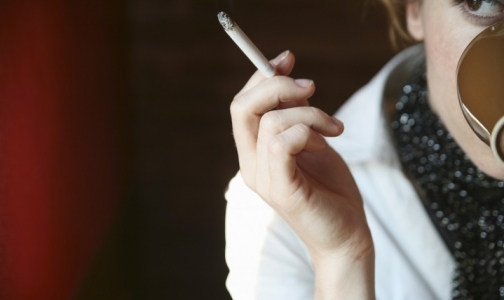 10 фактов о курении среди женщин
