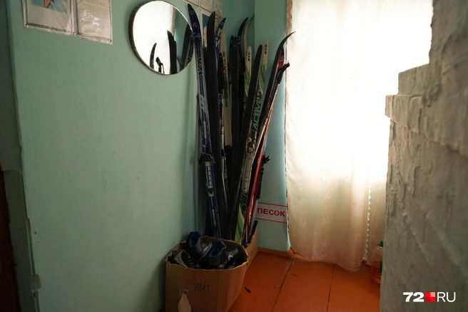 Зимой физкультуру проводят на лыжах | Источник: Семен Громов / 72.RU