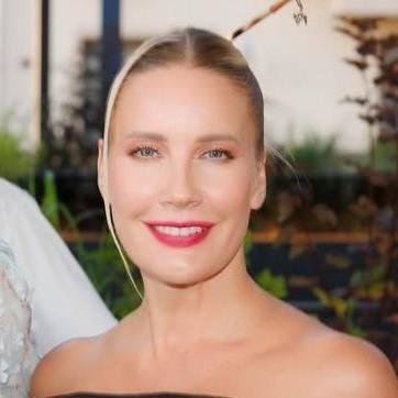 <p>Елена Летучая</p>