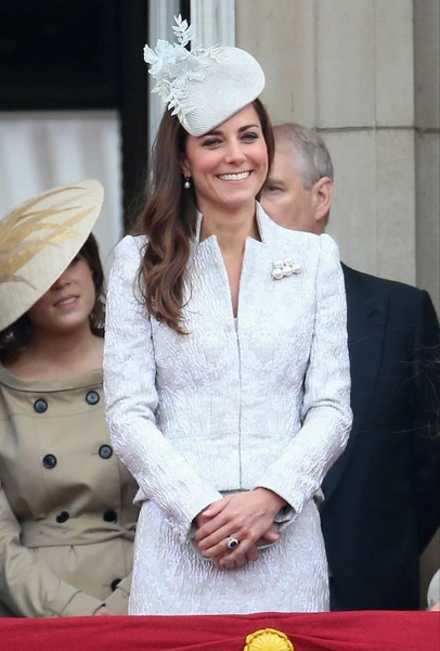 11 самых красивых выходов Кейт Миддлтон на параде Trooping The Colour