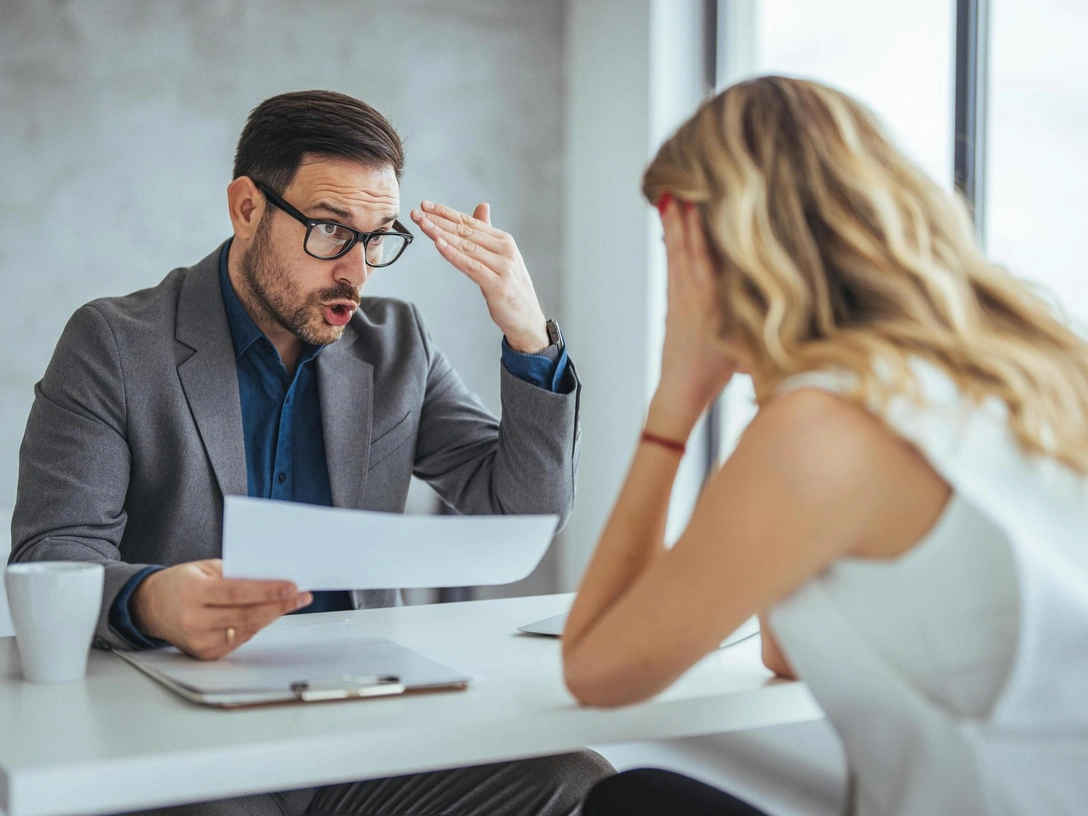 Что делать, если работодатель не дает вам уволиться? | marieclaire.ru