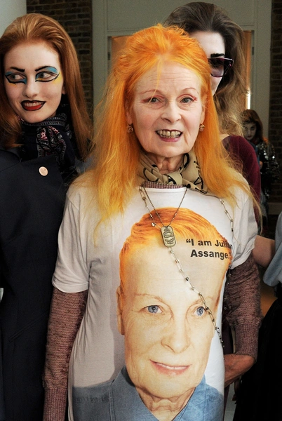 Вивьен Вествуд (Vivienne Westwood) на Неделе моды в Лондоне