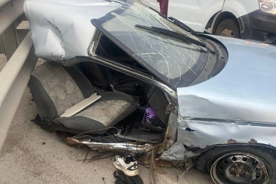 В Самарской области в ДТП со столбом погиб молодой человек