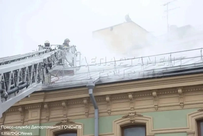 Москва: бар «Подозрительные лица» полыхает два часа
