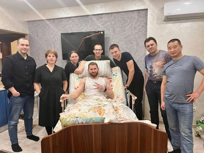 Уже в Иркутске Сергея поддерживали друзья и близкие | Источник: Рушковские истории. Иркутск / T.me