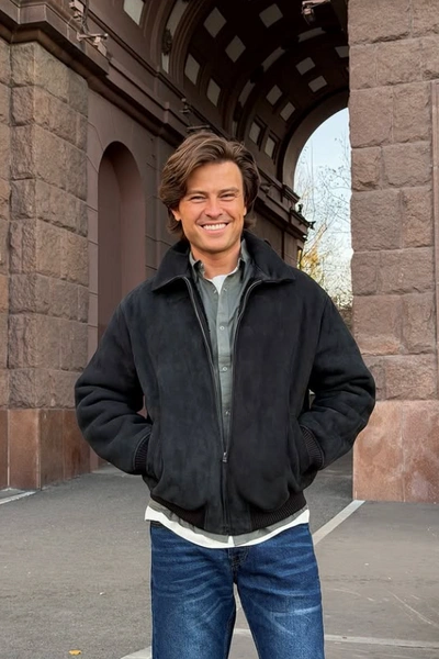 Сегодня артиста можно смело назвать любимцем публики