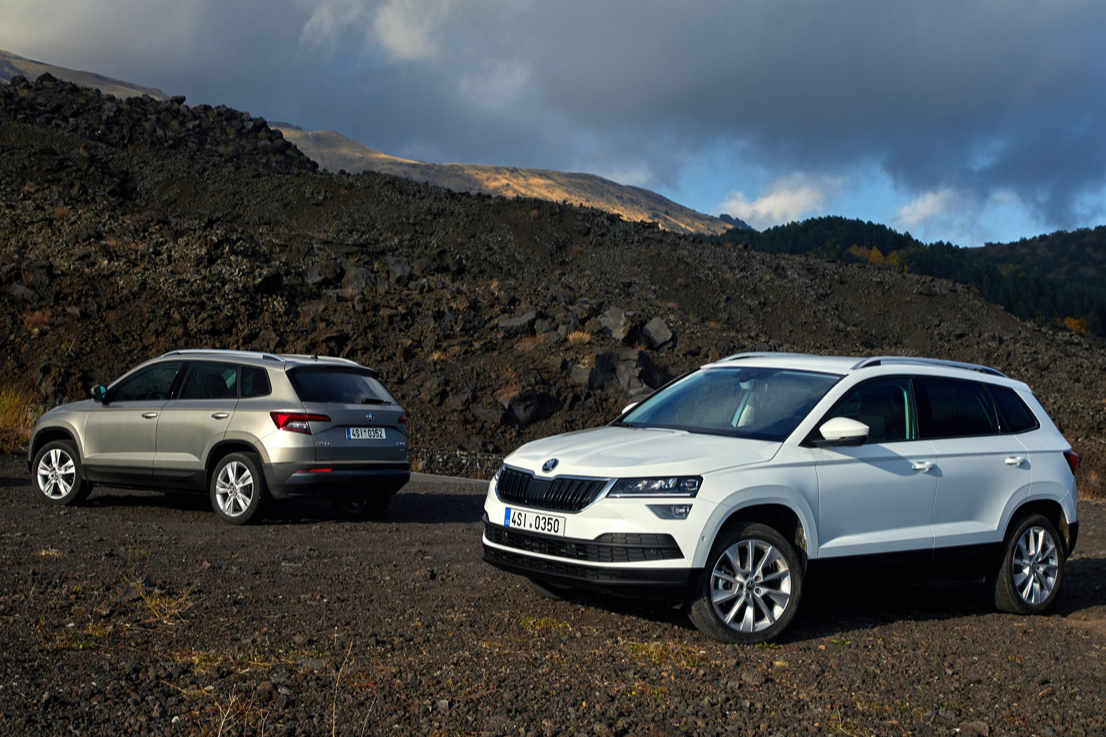 Шкода карок расход. Skoda Karoq белый. Skoda Karoq 2017. Skoda Karoq 2018. Skoda Karoq цвет белый.