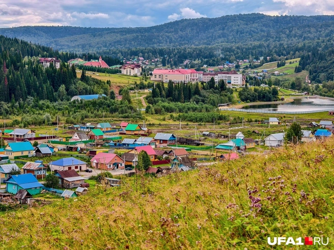 Еще один ракурс со стороны горы | Источник: Булат Салихов / UFA1.RU