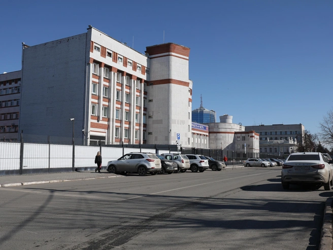 С апреля движение по этому отрезку улицы Коммуны будет полностью запрещено. | Источник: Наталья Лапцевич