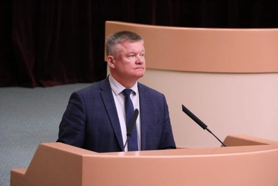 Исаев назначен вице-губернатором, митинги остаются под запретом