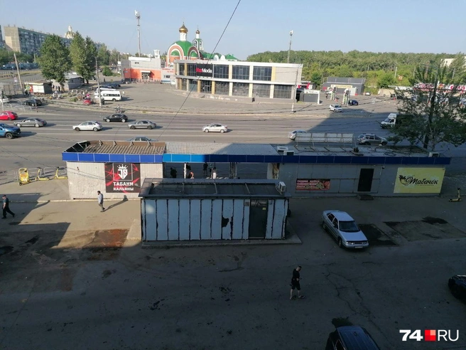 А это фото сделано на прошлой неделе. До красоты далеко, но стало свободнее | Источник: читатель 74.RU