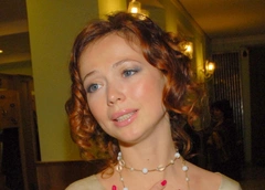«Он угрожает, что я буду либо его, либо ничьей»: Елена Захарова боится за свою жизнь