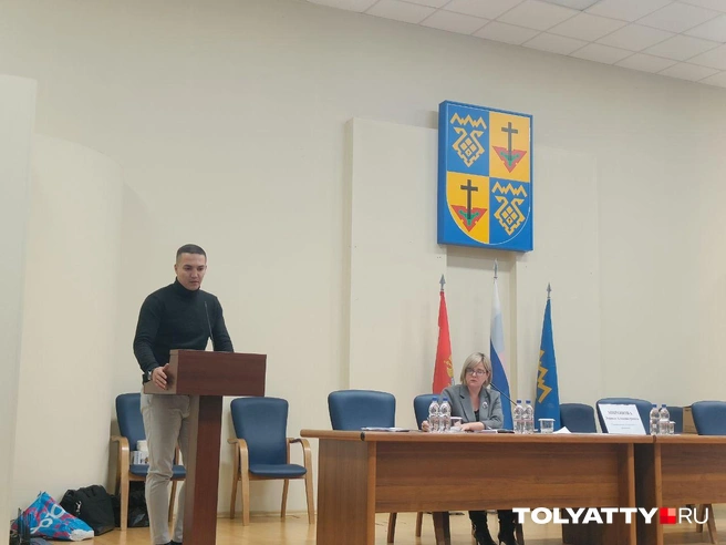 Руслан Юлдашев рассказал, как в Тольятти помогут заняться спортом бойцам СВО. Это был ответ на вопрос жителя автограда, который недавно вернулся со спецоперации | Источник: Юлия Дроглева