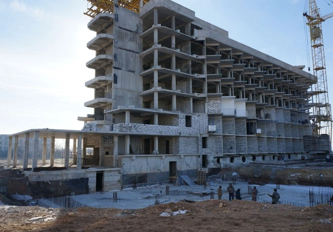 строительство в разгаре