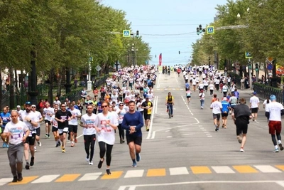 Хабаровск на старте юбилейного ЗаБег.РФ