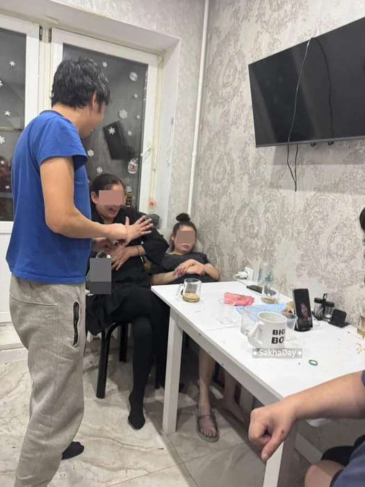 Компания слабослышащих людей | Источник: SD Новости Якутии / T.me