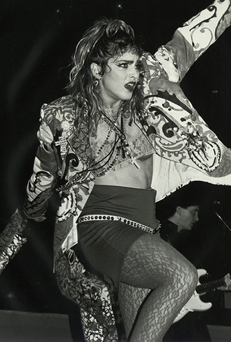 Икона стиля, феминизма и музыки: как Мадонна стала главным инфлюенсером столетия