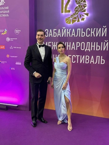 Юлия Зимина и Дмитрий Дюжев | www.starhit.ru