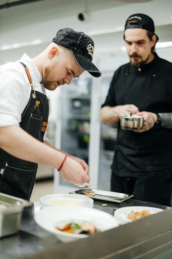 Здесь готовят необычные блюда | Источник: Ксения Зимина