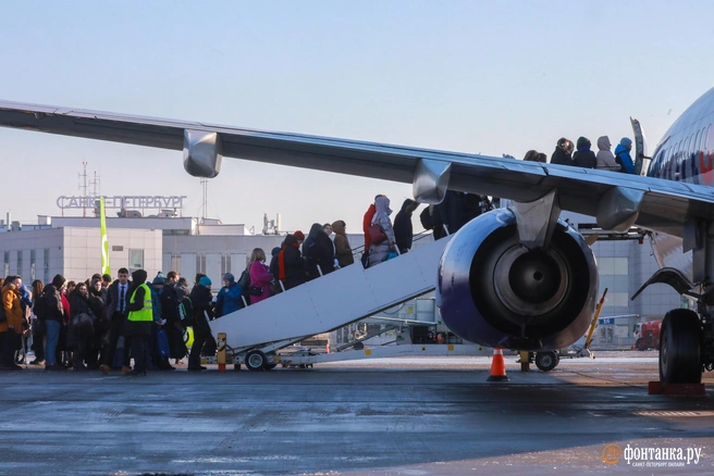 В Якутии борт самолета задымился из-за неисправных приборов | Источник: Сергей Коньков / FONTANKA.RU