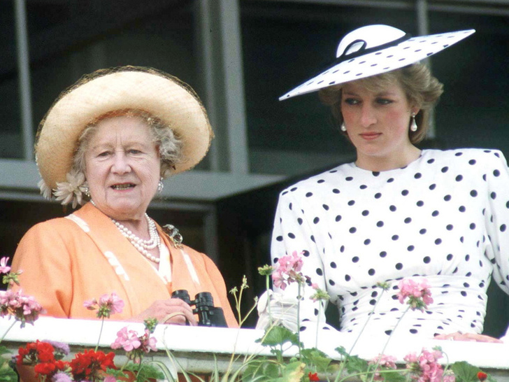 Неожиданные параллели: почему Королева-мать сравнивала Диану с Уоллис Симпсон