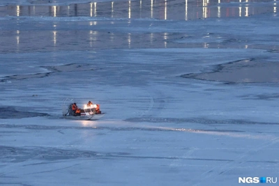 Места поисков тела девочки, провалившейся под лед Оби