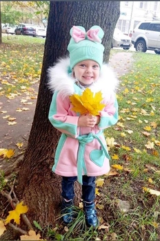 <p>Милана Савельева, 5 лет, г. Москва</p>