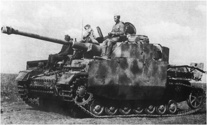 Что немцу хорошо, то и Красной армии подойдет — танки вермахта с красными звездами