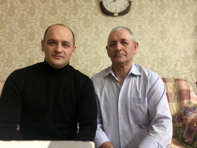 Ишмухаметов со своим отцом | Источник: Рустам Ишмухаметов / Vk.com