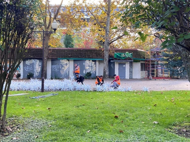 Снежинки — те же, что и в прошлом году | Источник: Краснодар | Телетайп / T.me