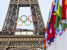 Россияне без флага, но с гордо поднятой головой, Селин Дион и Леди Гага поразили: открытие Олимпиады-2024 в Париже