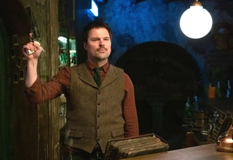 За что россиянам полюбился сериал «Бар „Один звонок“»: психологический разбор