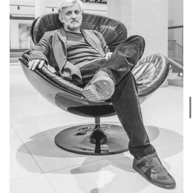 Евгений Митта — известный российский художник | Источник: evgenymitta / Instagram (экстремистская организация, деятельность запрещена на территории РФ)