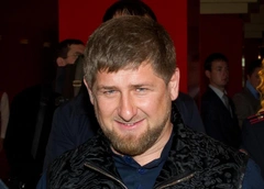 Жив, здоров, гуляет под дождем: Рамзан Кадыров призвал не верить тревожным новостям о себе