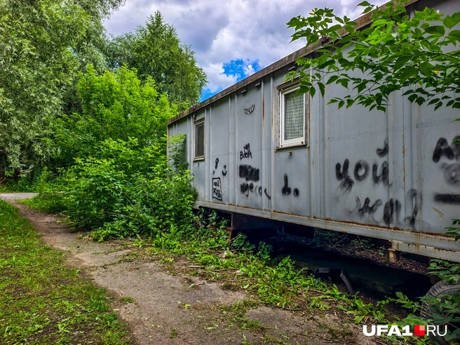 И на нем встречаются странные постройки | Источник: Булат Салихов / UFA1.RU