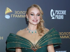 «Я могла бы тоже там оказаться»: Алла Довлатова спаслась от взрыва в ЖК «Алые паруса» благодаря случайности