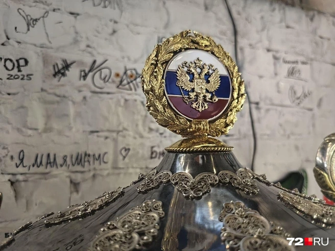 Немного деталей кубка  | Источник: Павел Красоткин / 72.RU 