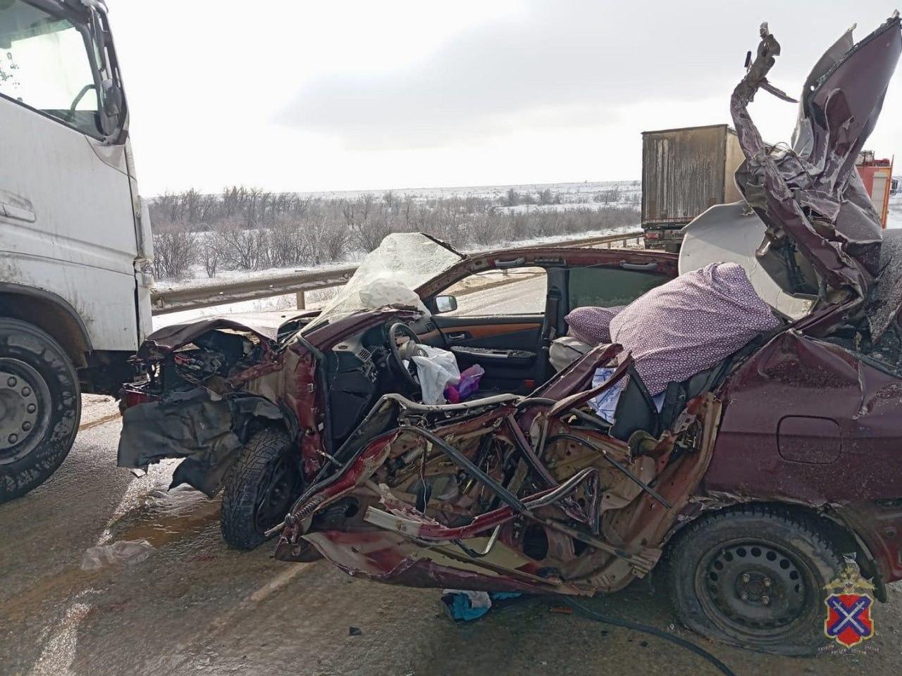 Стало известно о состоянии выживших в массовой аварии под Волгоградом