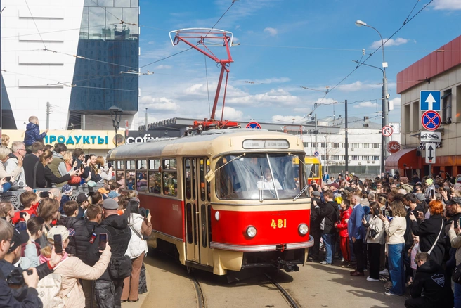 В прошлом году ретровыставка собрала большое количество зрителей | Источник: Дмитрий Иванов