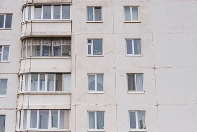 В Перми с пятого этажа выпал четырёхлетний мальчик