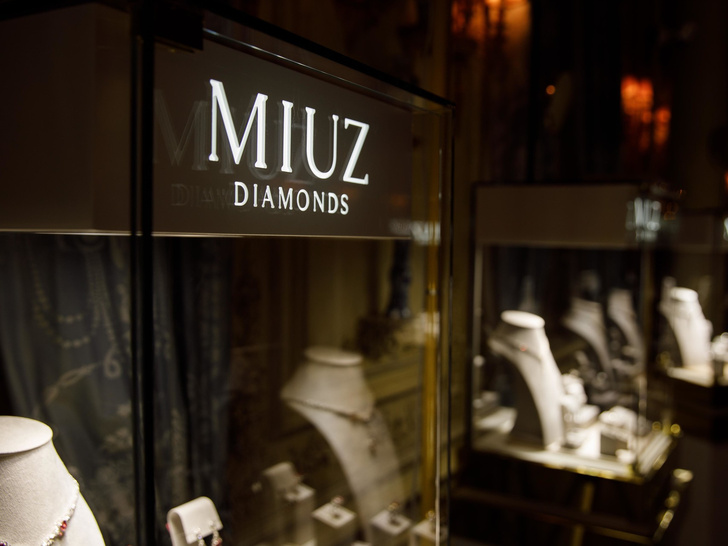 Высокое ювелирное искусство: как прошел закрытый ужин Marie Claire и MIUZ Diamonds