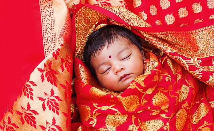 зачем в Индии младенцев сбрасывают с высоты