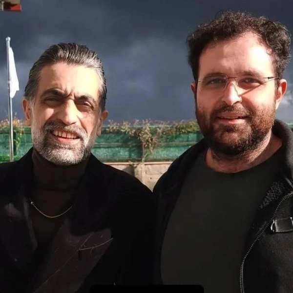 Дирен Полатогуллари | Источник: Фото со съемочной площадки сериала «Семья&nbsp;— это испытание»