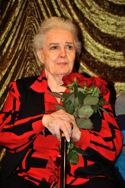 Элина Быстрицкая