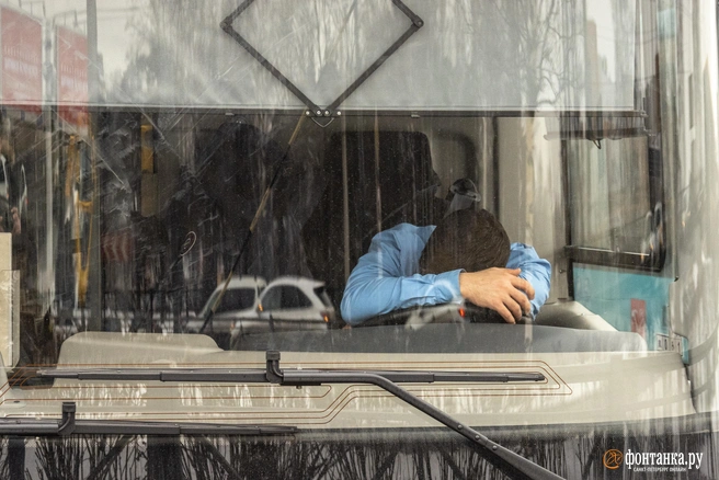 Из-за побочных эффектов водителю может стать хуже за рулем | Источник: Михаил Огнев / FONTANKA.RU