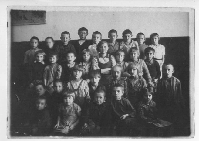 Возможно, ребята не осознают, какое тяжелое время наступило | Источник: Музей-заповедник «Красная горка»