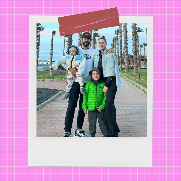 Бурак Озчивит и Фахрие Эвджен поделились семейными фото с подросшим сыном Керемом