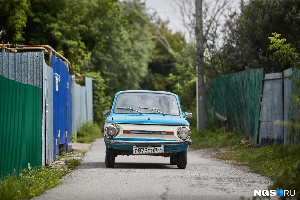 Пользуясь советскими авто, Мичиаки всё же отмечает: хоть старый «Запорожец» и красивее, японские авто — лучше | Источник: Александр Ощепков / NGS.ru