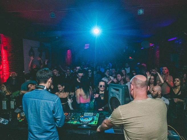 Лофт на Гладилова стал одним из самых популярных мест в Казани | Источник: alafuzov_loft / Vk.me