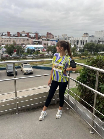 Екатерина настолько любит бег, что в этом году участвовала в Пермском марафоне | Источник: предоставлено Екатериной Кайгородовой